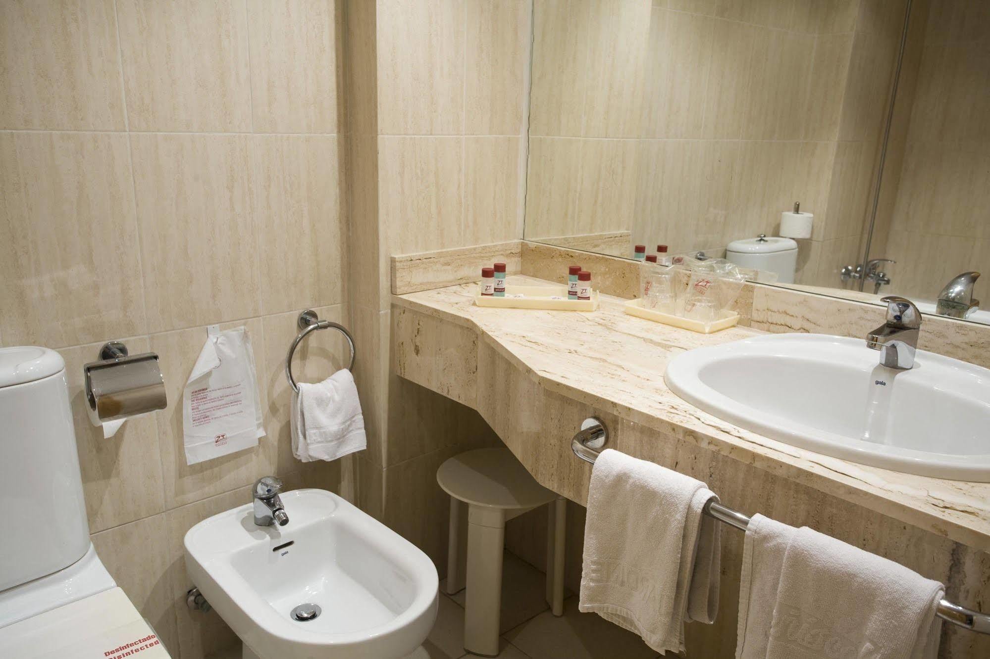 Apartament Turisticos Jardines Del Plaza *